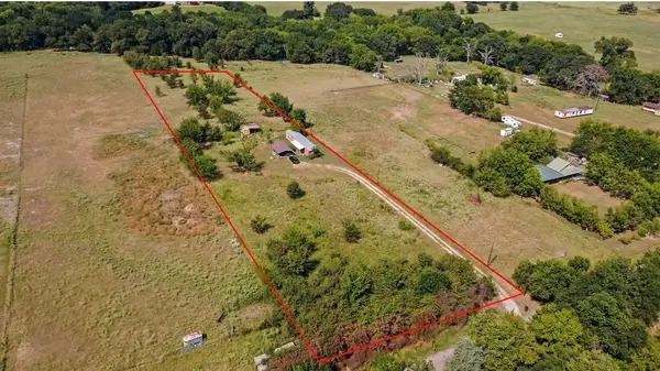 2675 County Road 1165, Brashear, TX 75420