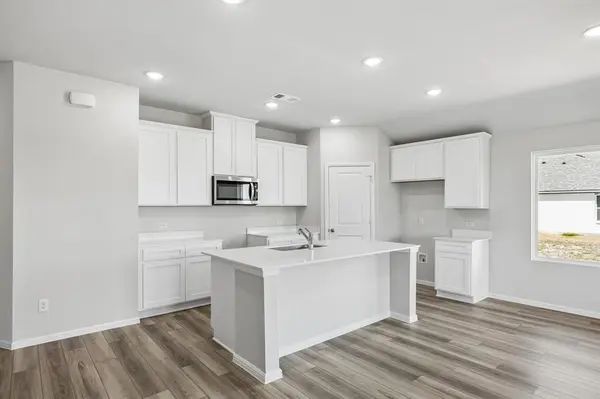 422 Lana Drive, Seagoville, TX 75159