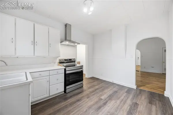 911 S El Paso ST, Colorado Springs, CO 80903