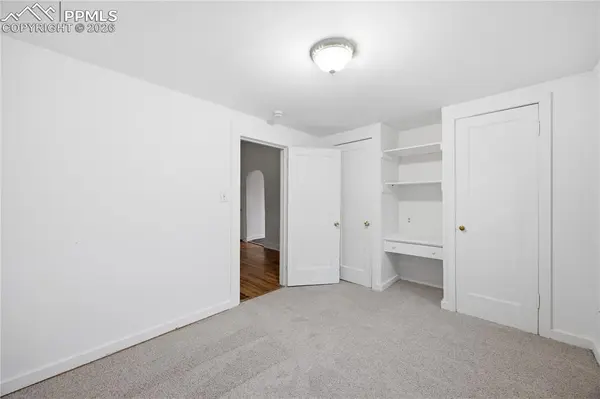 911 S El Paso ST, Colorado Springs, CO 80903