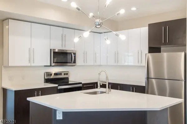 717 Preakness Ave, Totowa Boro, NJ 07502