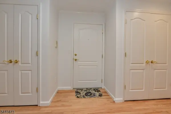 203 Central Park Pl #203, Ramsey Boro, NJ 07446