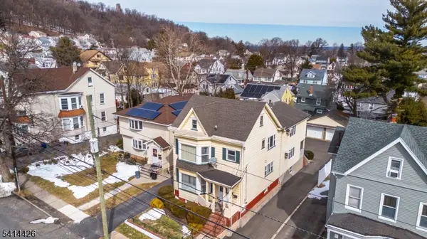 120 Fenner Ave, Clifton City, NJ 07013