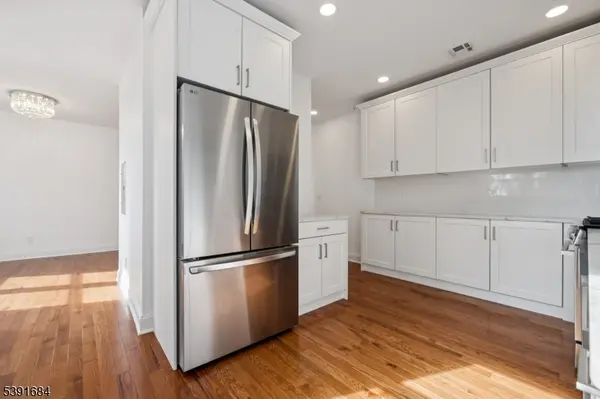 915 Main St #2R, Boonton Town, NJ 07005