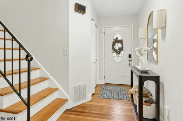 81 Atlas Rd, Bernards Twp., NJ 07920