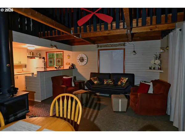 Cabin 44 Northwoods, Cougar, WA 98616