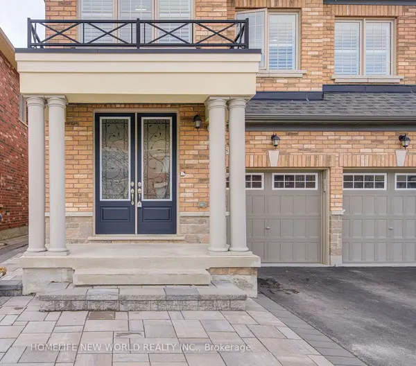 88 Roth ST, Aurora, ON L4G 0W7