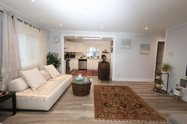 16 River DR, East Gwillimbury, ON L9N 1A6