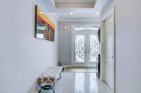 73 Wandering Glider TRL, Bradford West Gwillimbury, ON L3Z 2A5