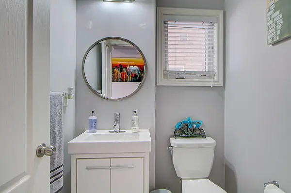 73 Wandering Glider TRL, Bradford West Gwillimbury, ON L3Z 2A5