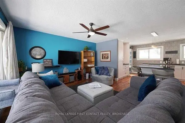 18 Bothwell CRES, Barrie, ON L4M 2S6