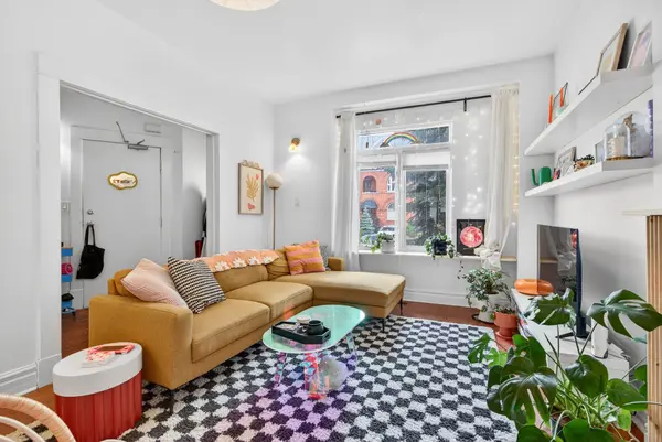 256 Keele ST, Toronto W02, ON M6P 2K3