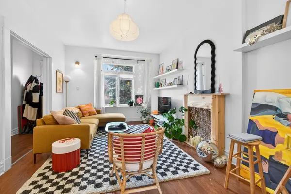 256 Keele ST, Toronto W02, ON M6P 2K3