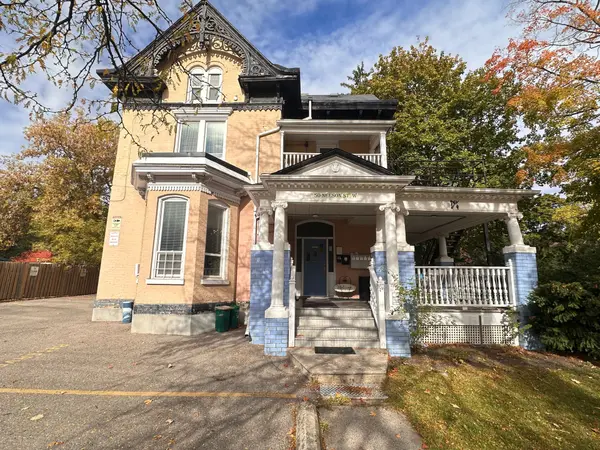 50 Nelson ST W #5, Brampton, ON L6X 1C3