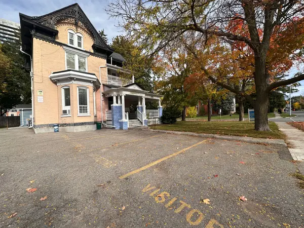 50 Nelson ST W #5, Brampton, ON L6X 1C3