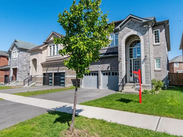 16 Monarch DR, Halton Hills, ON L7G 0M6