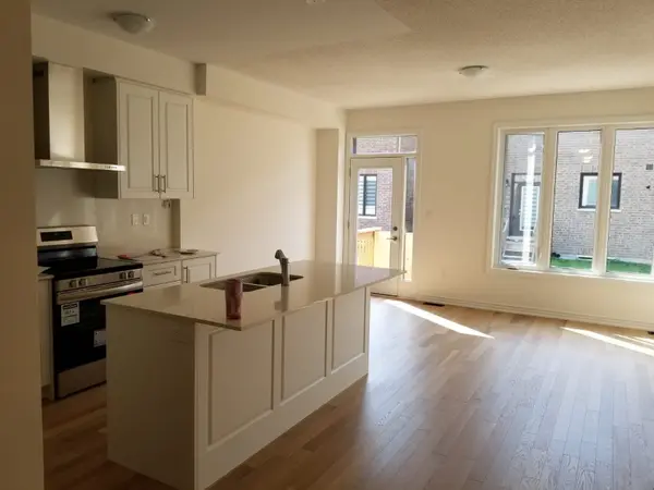 469 Celandine TER, Milton, ON L9E 1T8