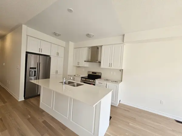 469 Celandine TER, Milton, ON L9E 1T8