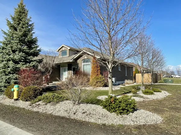 31 Essex DR, Belleville, ON K8N 0M9