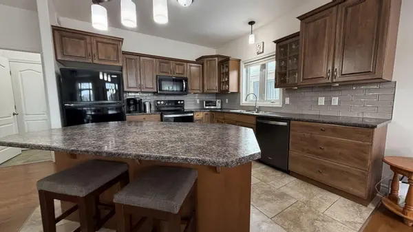 31 Essex DR, Belleville, ON K8N 0M9