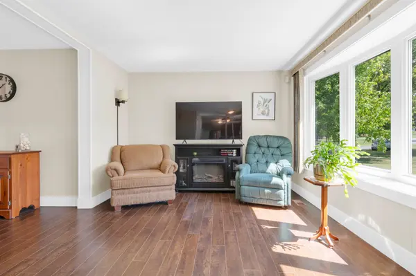 1314 County RD 96 RD, Frontenac Islands, ON K0H 2Y0