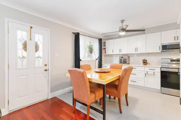 72 Metcalfe CRES, London South, ON N6E 1H9