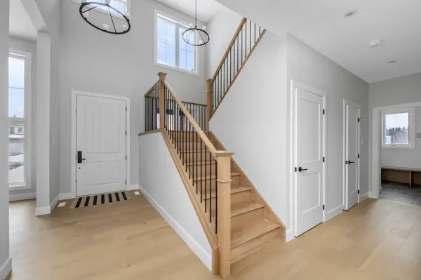 2044 Wickerson RD, London South, ON N6K 5C4