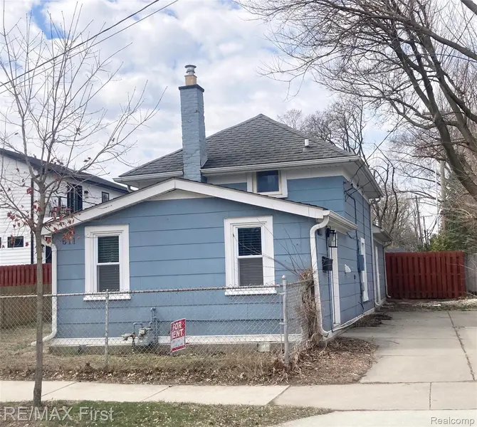 611 Fairgrove AVE, Royal Oak, MI 48067