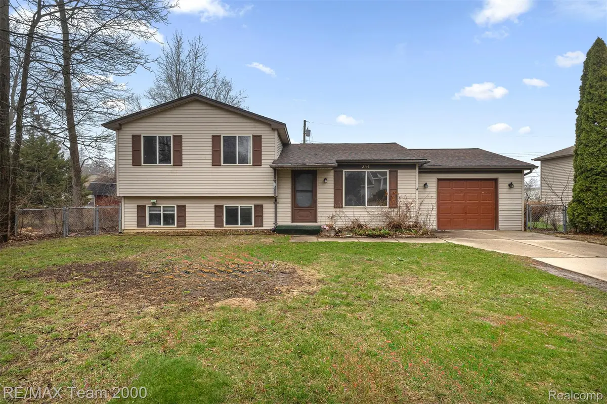 2714 Hallman AVE, Waterford Charter Township, MI 48328