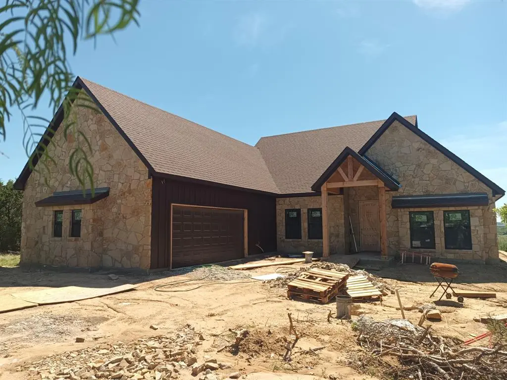 105 Harbour Town Drive, Graford, TX 76449