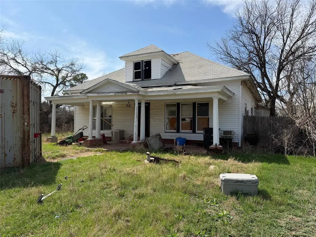 324 Vine Street, Baird, TX 79504