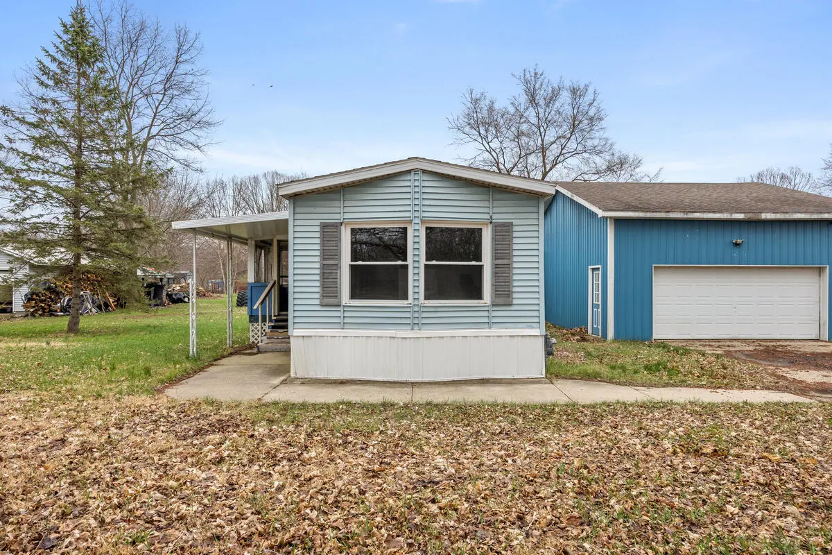 1825 34th ST, Allegan Twp, MI 49010