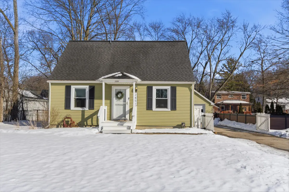 2851 Elmwood AVE, Ann Arbor, MI 48104