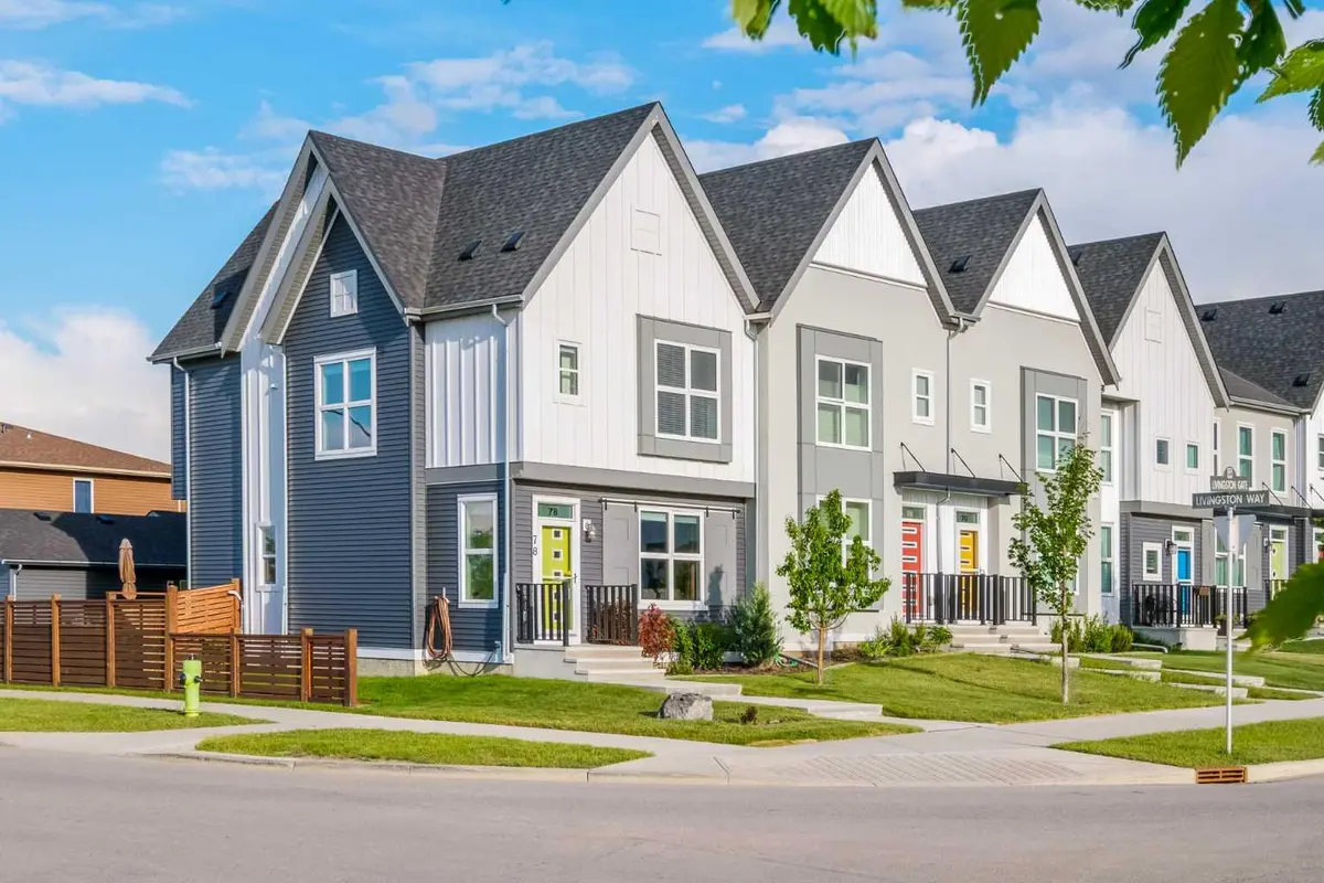 78 Livingston Gate NE, Calgary, AB T3P 0V2
