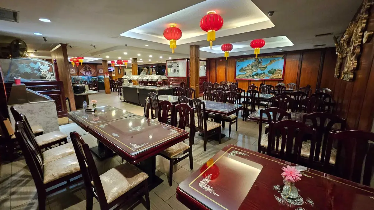 4410 17 AVE SE, Calgary, AB T2A 0P8