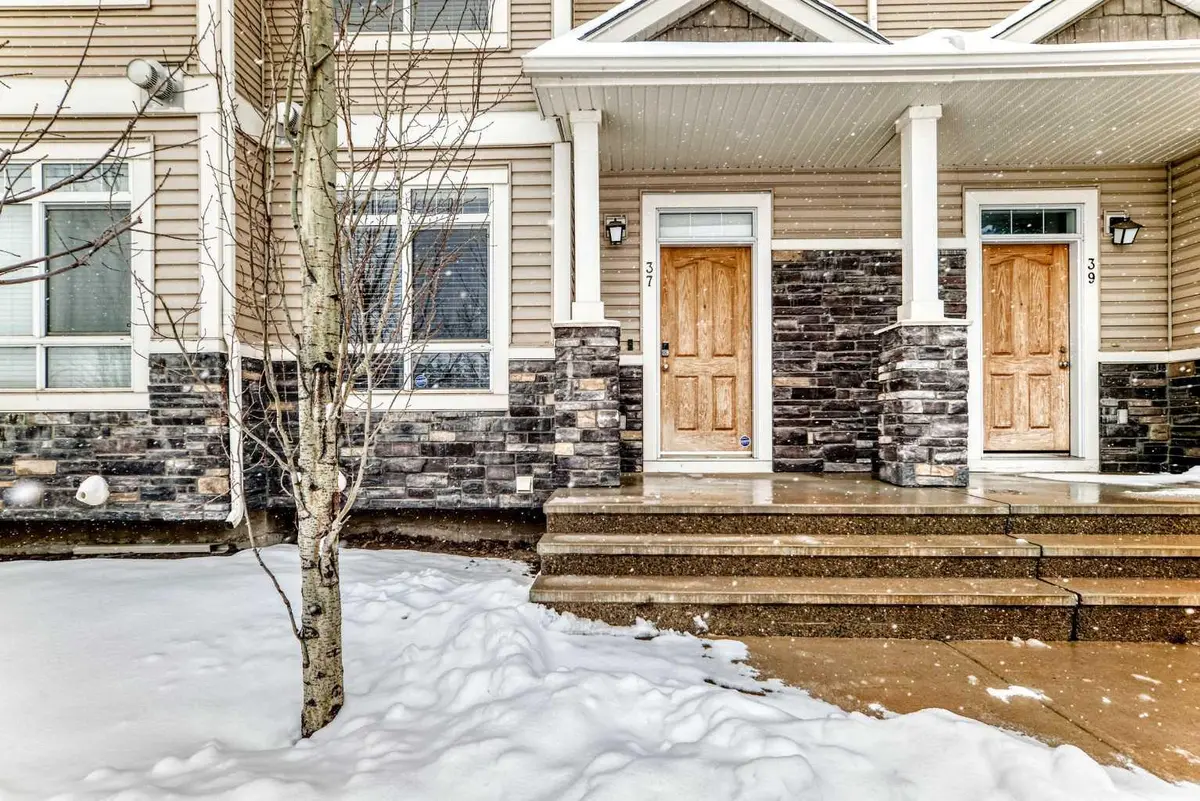 37 Skyview Ranch GDNS NE, Calgary, AB T2M3Y7