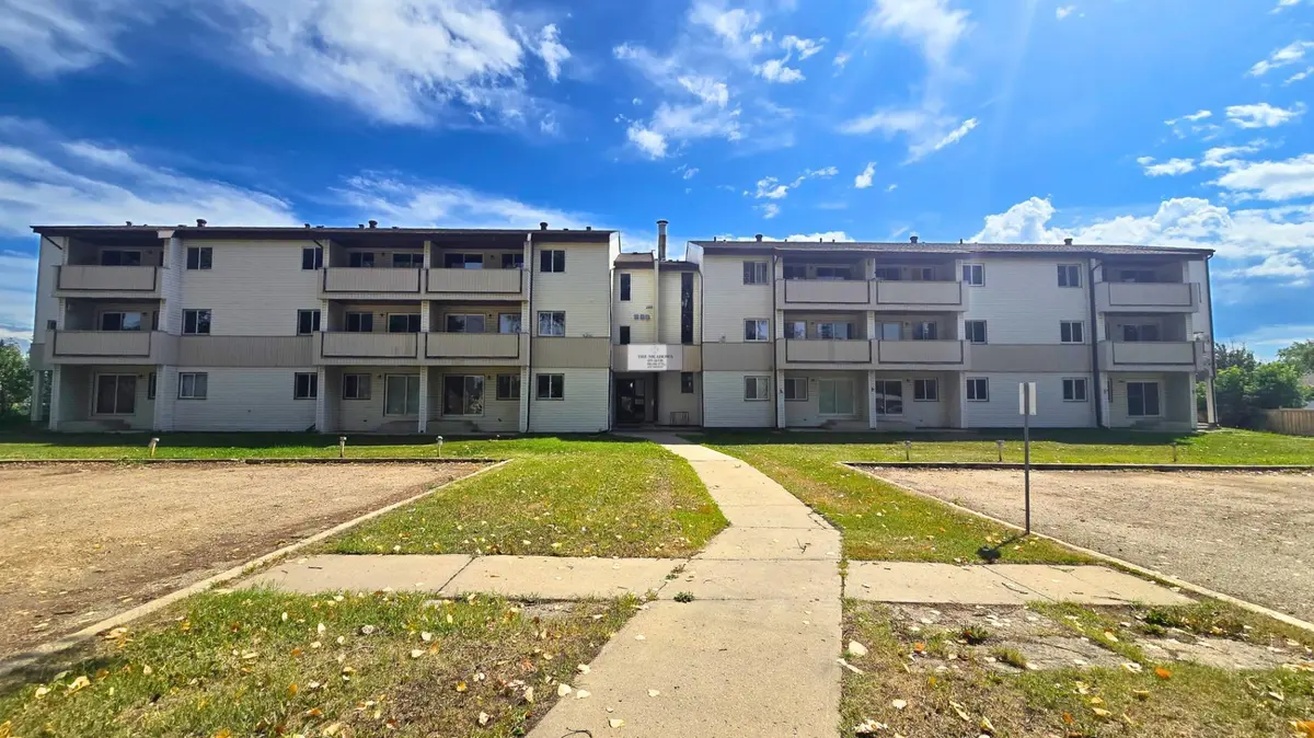 5117 44 ST #106, High Prairie, AB T0G1E0