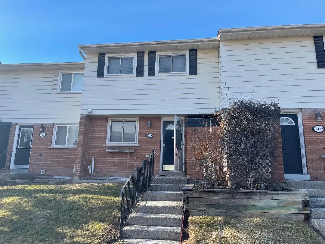 2101 Marine DR, Oakville, ON L6L 1B8