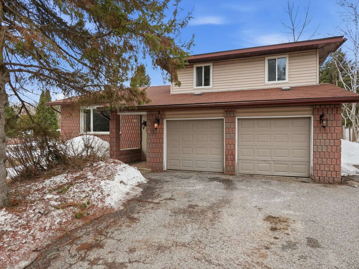 1 Glendale RD, Bracebridge, ON P1L 1B3
