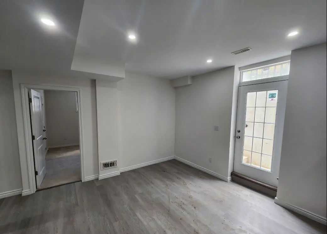 456 Twin Leaf ST #Bsmt, Waterloo, ON N2V 0B7