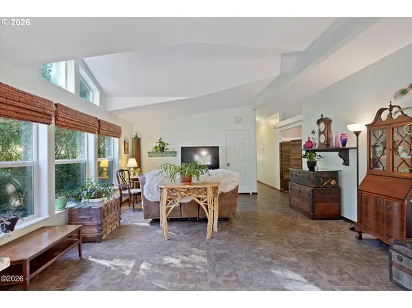 319 N BOULDER CREEK DR, Otis, OR 97368