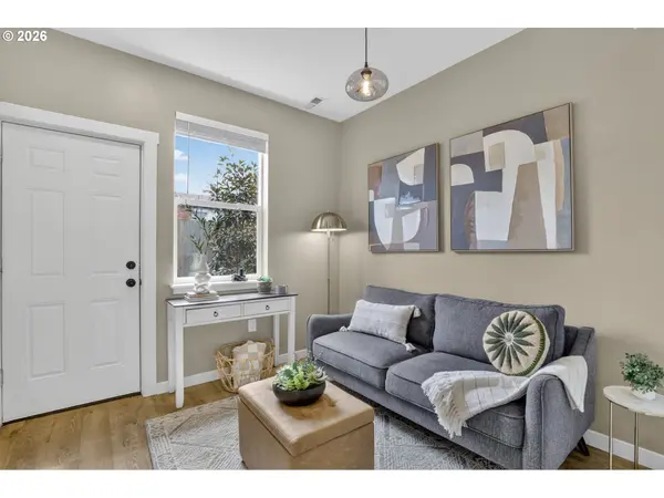 3558 SE 130TH AVE, Portland, OR 97236