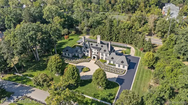 1343 Orchard Ridge RD, Bloomfield Hills, MI 48304