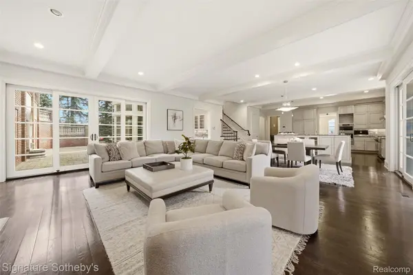 2759 Turtle Ridge DR, Bloomfield Charter Township, MI 48302