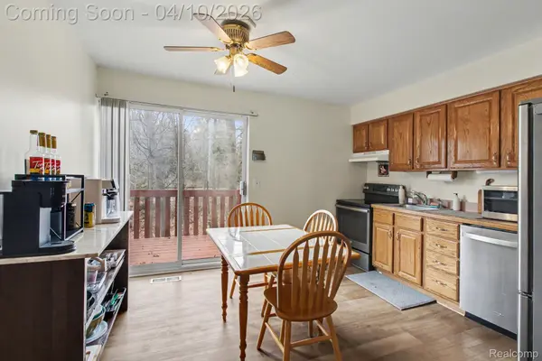 616 Rickett RD #118, Brighton, MI 48116