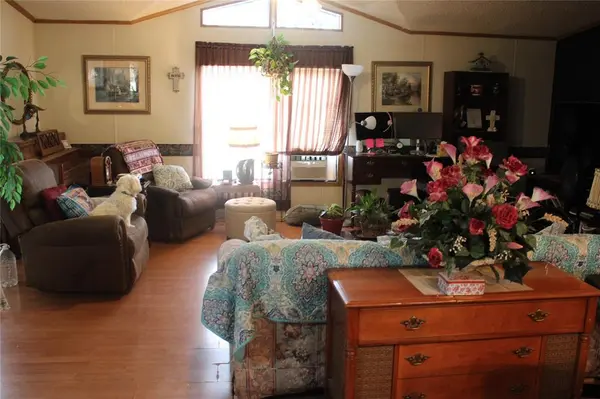 7730 County Road 1230, Godley, TX 76044