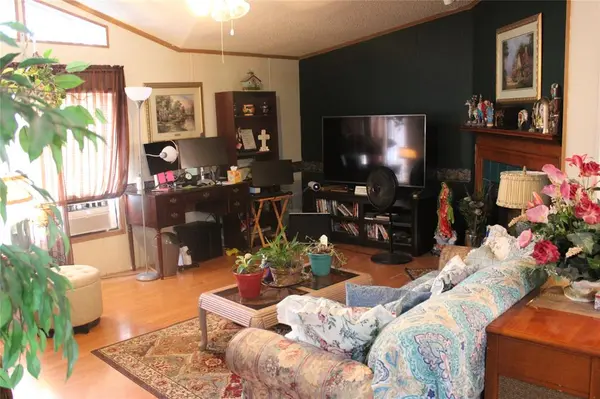 7730 County Road 1230, Godley, TX 76044