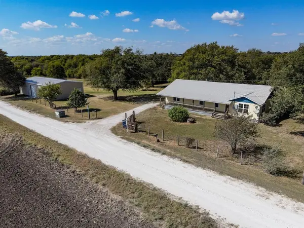 322 Hcr 2320, Abbott, TX 76621