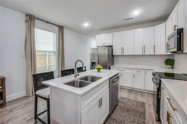 2325 Budd Street, Dallas, TX 75215