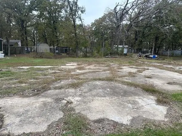 9884 Lake Shore Drive, Wills Point, TX 75169